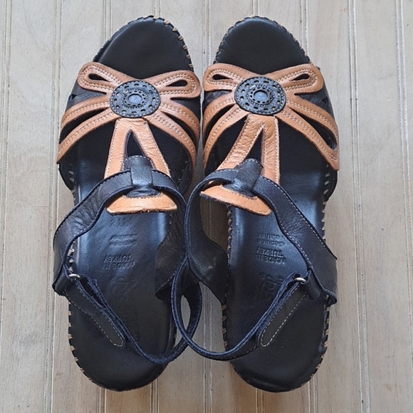 Spring Step Amuna Leather T-Strap Navy Floral Design Wedge Heel Comfy Sandals - Picture 12 of 12